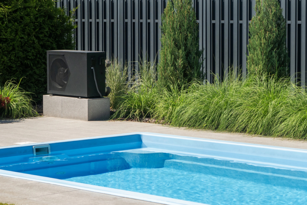 4 Best Pool Heating Options For Homeowners