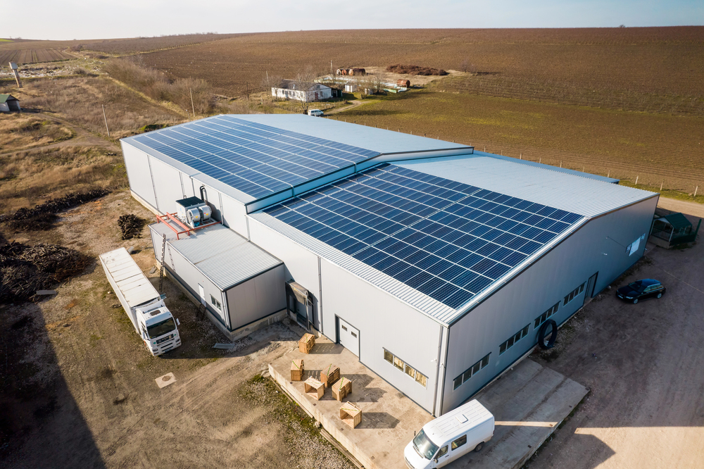 How Long Do Commercial Solar Panels Last? Factors That Affect Their Lifespan