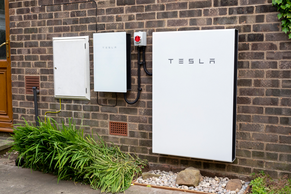The Advantages Of Solar Panels With Battery Storage For Home
