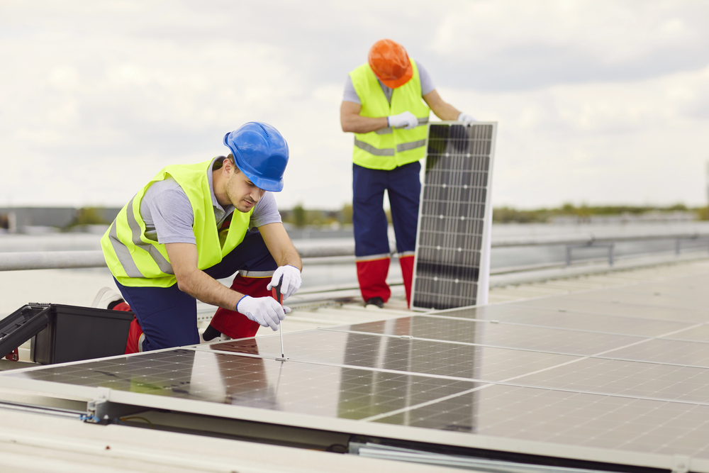 The Process Of Solar Panel Removal And Reinstallation